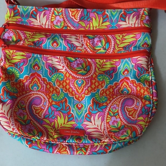 Vera Bradley Vibrant Paisley Crossbody Bag - Picture 4 of 10